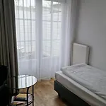 酒店 Zum Roten Tore 鲁纳