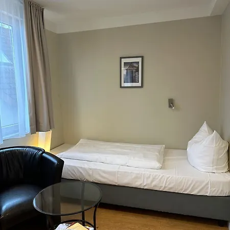 Zum Roten Tore Hotel