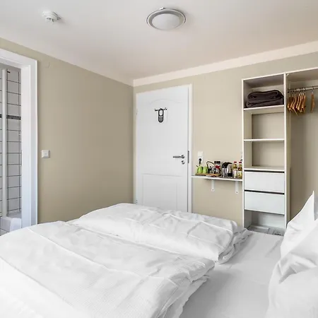 Hotel Zum Roten Tore 3*