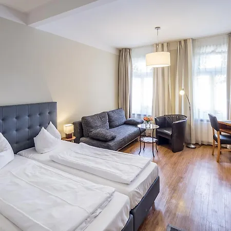 酒店 Zum Roten Tore