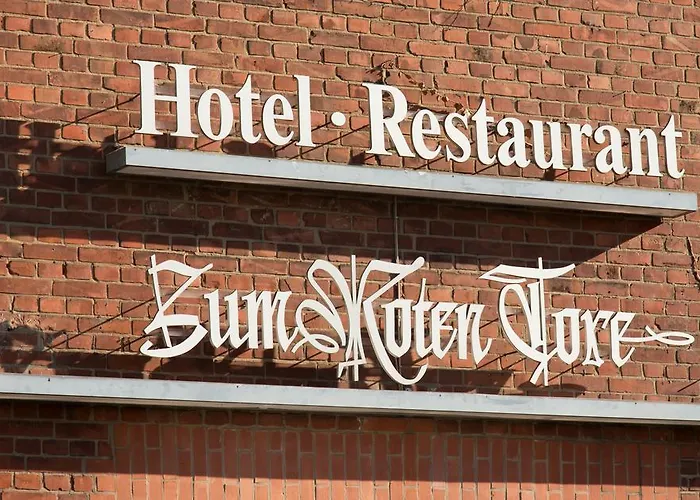 酒店 Zum Roten Tore 3*